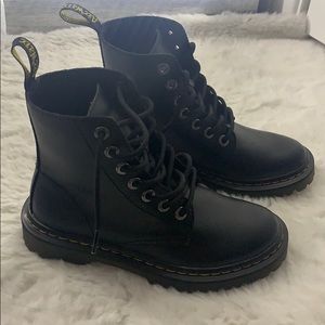 NEVER WORN Doc Martens